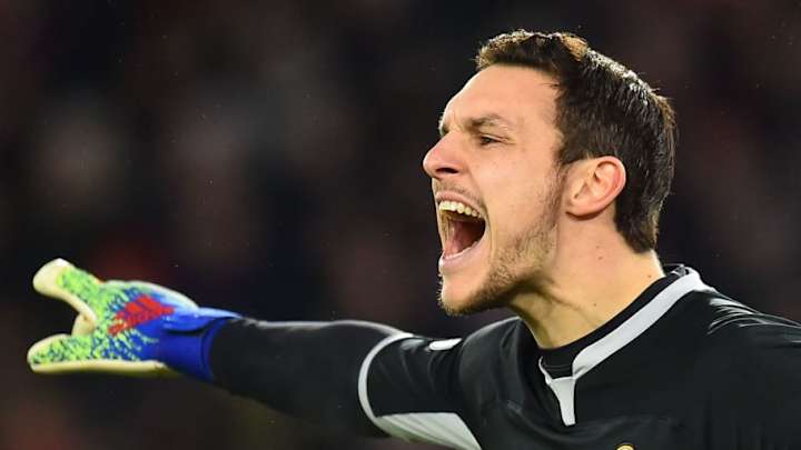 Liverpool Look to Raid Southampton (Again) in Search of Simon Mignolet Replacement