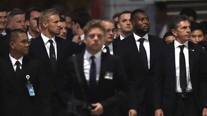 El viaje del Leicester a Tailandia para dar el último adiós a su presidente