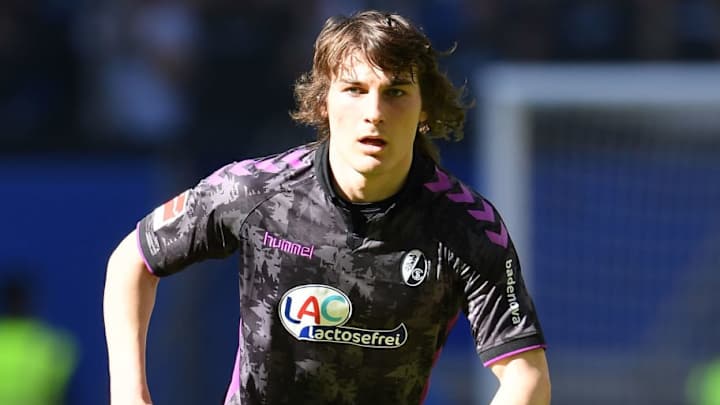 Arsenal Continuing to Pursue Capture of Çağlar Söyüncü Despite Imminent Arrival of Dortmund Star