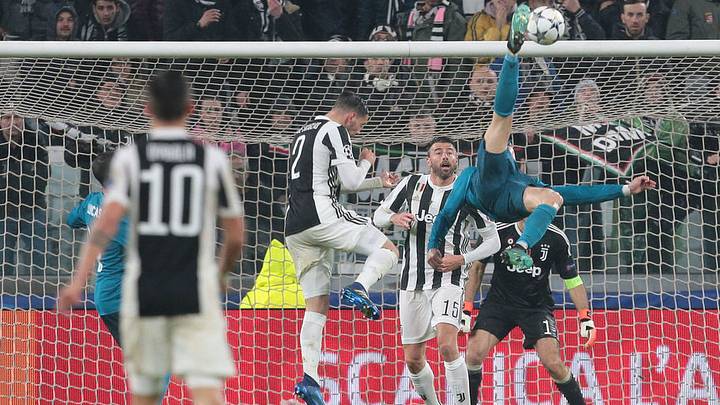 Rio Ferdinand Takes Aim at Ex-Teammate Wayne Rooney After Witnessing Cristiano Ronaldo Wonder Goal Rio Ferdinand Takes Aim at Ex-Teammate Wayne Rooney After Witnessing Cristiano Ronaldo Wonder Goal