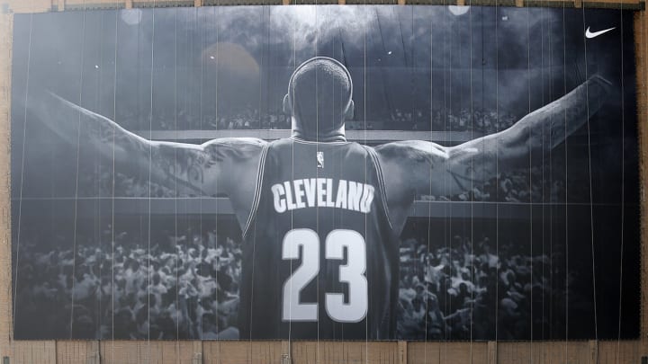 Watch: LeBron Banner Comes Down in Cleveland