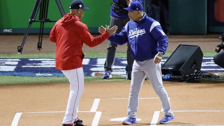 Watch: Red Sox Fans Cheer Dodgers Manager Dave Roberts During World Series Intros