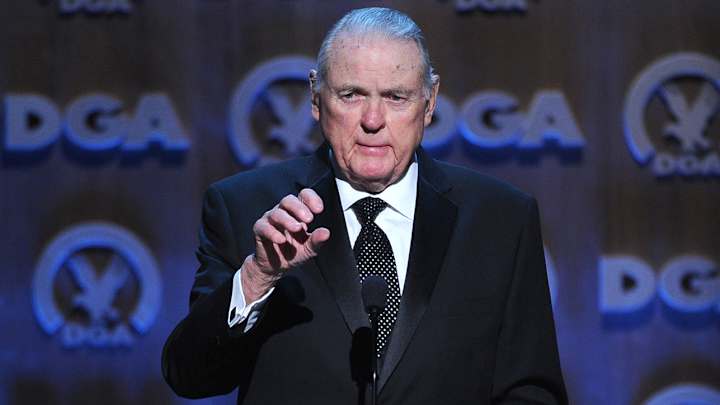 Sportswriters, Broadcasters Honor Keith Jackson Sportswriters, Broadcasters Honor Keith Jackson