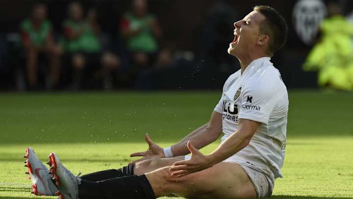 Los pecados capitales que le han costado al Valencia seguir en Champions League