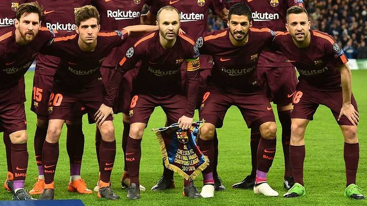 REVELADO | El gazapo que contenía el banderín que le dio el Barça al Chelsea antes del partido