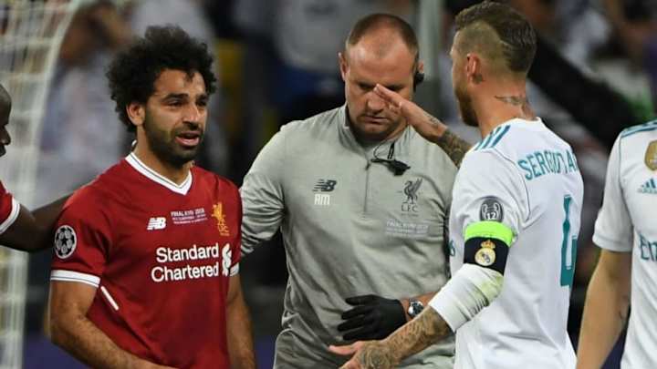 ¡Sergio Ramos tuvo que cambiar su número de teléfono por recibir amenazas tras lesionar a Salah! ¡Sergio Ramos tuvo que cambiar su número de teléfono por recibir amenazas tras lesionar a Salah!