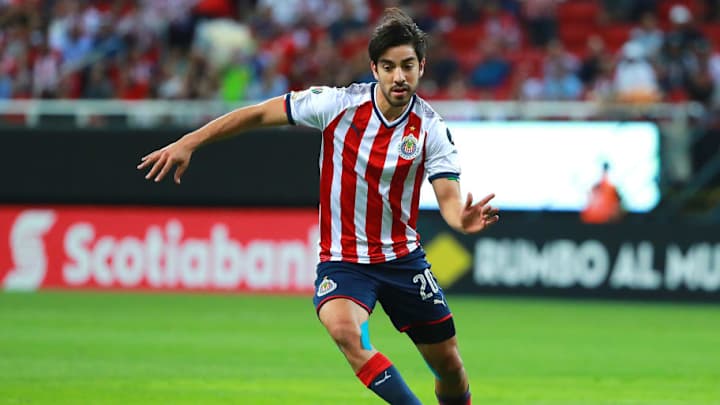 ¿SE QUEDA O SE VA? | Chivas le pone un ultimátum a Pizarro ¿SE QUEDA O SE VA? | Chivas le pone un ultimátum a Pizarro