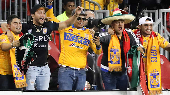 Unlocking the Power of the Hispanic Soccer Fan in America Unlocking the Power of the Hispanic Soccer Fan in America