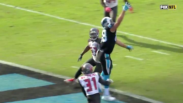 Watch: Greg Olsen Elevates for One-Handed TD Catch as Panthers Blowout Buccaneers in First Half