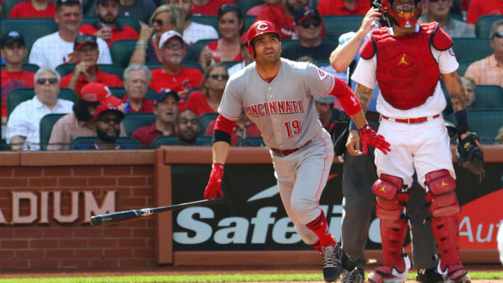 Reds Star Joey Votto Swaps Signed Jersey for Fan's T-Shirt During Game Reds Star Joey Votto Swaps Signed Jersey for Fan's T-Shirt During Game