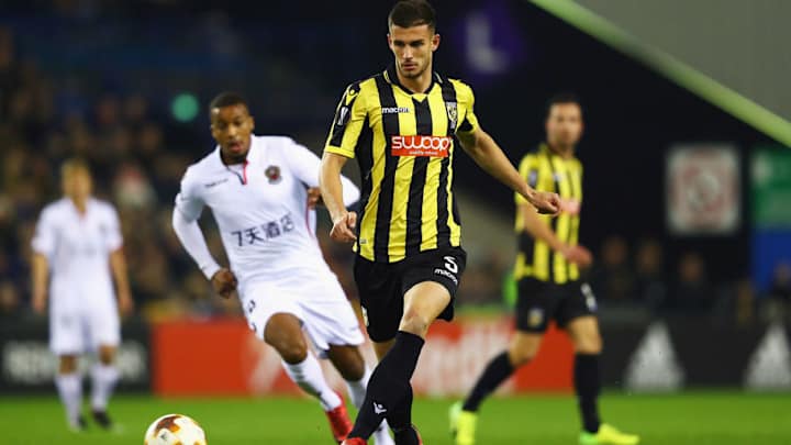 Matt Miazga Fined By Vitesse for Grabbing Opponent's Genitals in Eredivisie Match Matt Miazga Fined By Vitesse for Grabbing Opponent's Genitals in Eredivisie Match