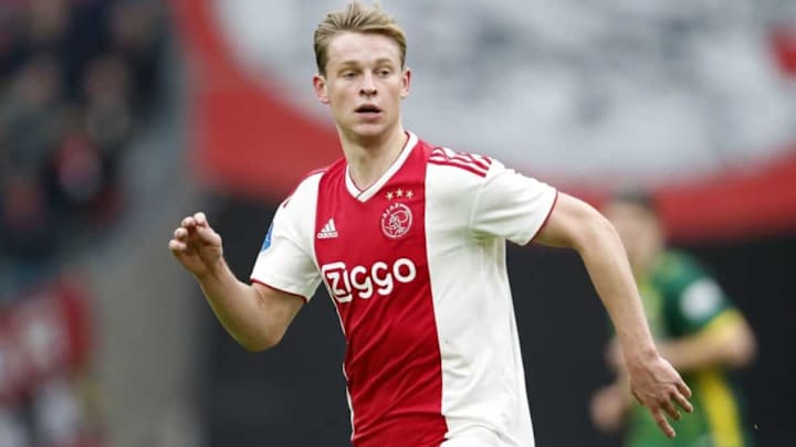Frenkie De Jong Rules Out January Transfer Amid PSG Speculation