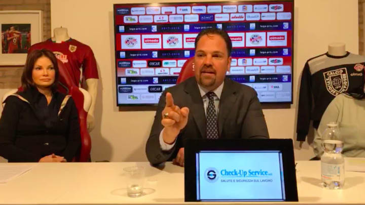 Watch: Mike Piazza Goes Wild During Italian Soccer Team Press Conference Watch: Mike Piazza Goes Wild During Italian Soccer Team Press Conference