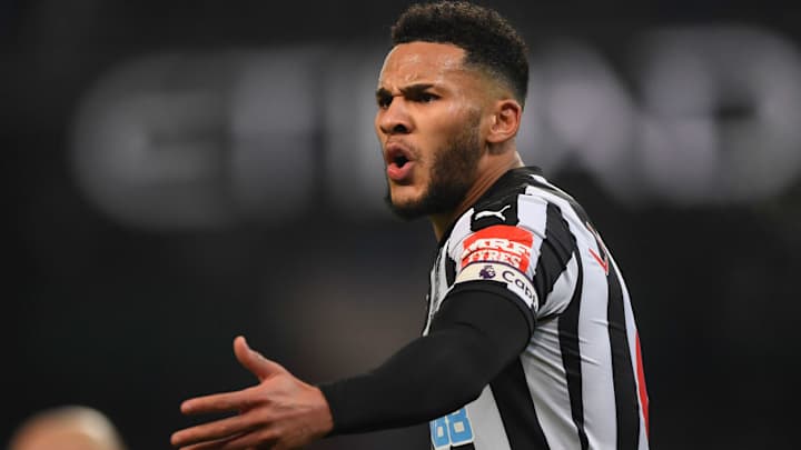 Fans in Dismay as Jamaal Lascelles Talks Up Newcastle's 'Heart & Hunger' Before Man Utd Clash Fans in Dismay as Jamaal Lascelles Talks Up Newcastle's 'Heart & Hunger' Before Man Utd Clash