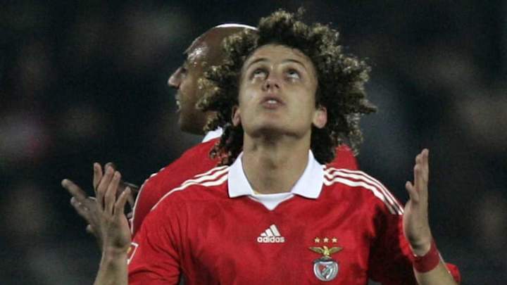 Chelsea Defender David Luiz Gushes About Former Club Benfica & Teases Return One Day Chelsea Defender David Luiz Gushes About Former Club Benfica & Teases Return One Day