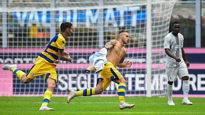 WATCH: Dimarco Scores Magnificent Goal for Parma Against Inter Milan