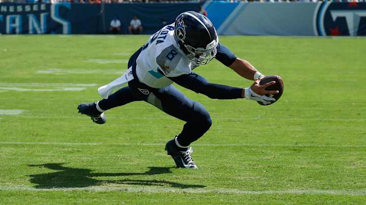 Titans Erase 14-Point Deficit Against Eagles, Retain AFC South Lead