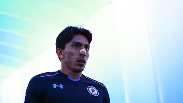 Mena revela el calvario que vive este año en Cruz Azul