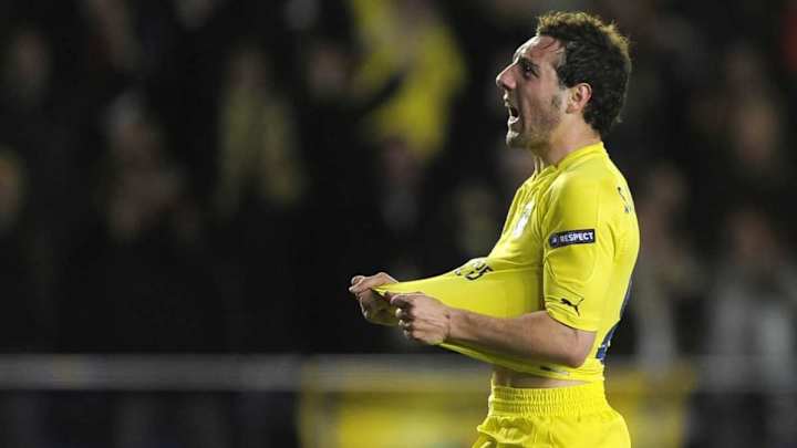 Ex-Arsenal Fan Favorite Santi Cazorla Signs With Villarreal on Free Transfer