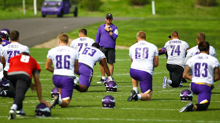 Vikings Press Forward in Wake of Tony Sparano's Tragic Death
