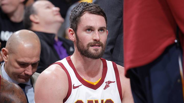 Kevin Love Won't Have Surgery For Broken Hand, Out 8 Weeks Kevin Love Won't Have Surgery For Broken Hand, Out 8 Weeks