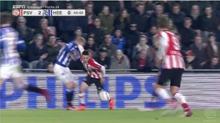 DIABÓLICO | "Chucky" Lozano salió expulsado tras propiciar golpe en la cara al rival