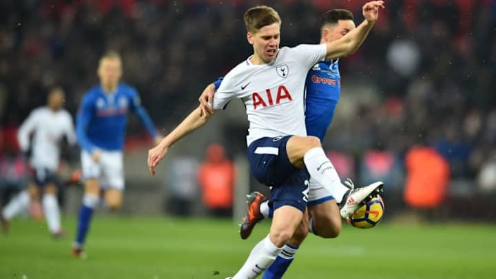 Tottenham Fans React to Rumours Linking Young Defender With Argentina Return