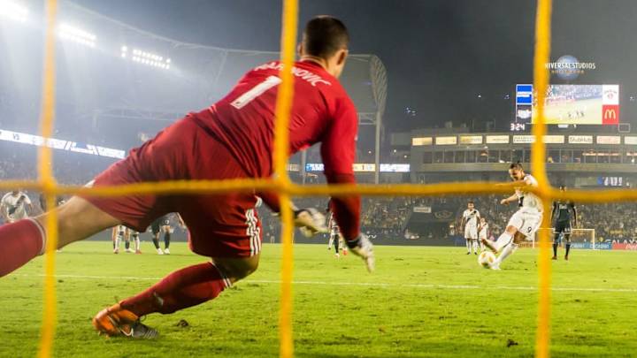 ​APLAUSOS | El mexicano que está entre los 10 mejores cobradores de penales en FIFA 19