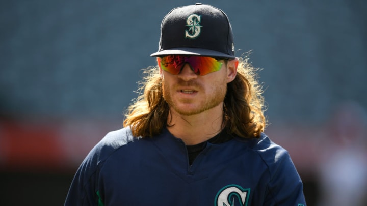 Watch: Mariners' Ben Gamel Makes Awesome Diving Catch vs. Orioles Watch: Mariners' Ben Gamel Makes Awesome Diving Catch vs. Orioles