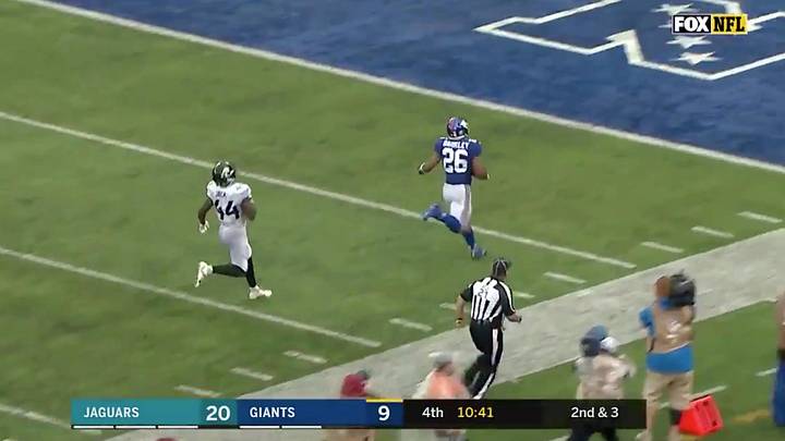 Watch: Giants Rookie RB Saquon Barkley Sprints 68 Yards For First NFL Touchdown