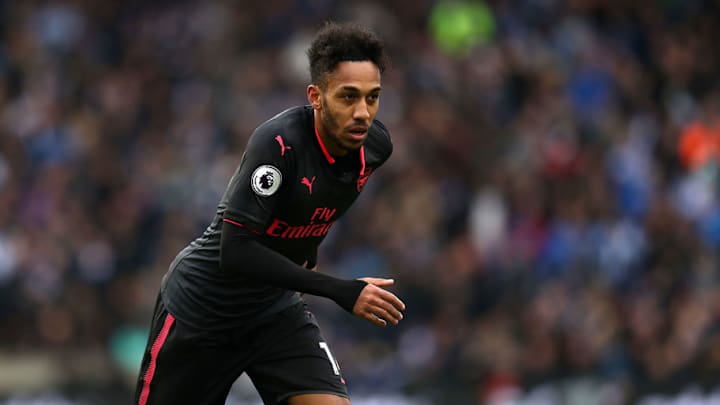 Arsenal Striker Pierre-Emerick Aubameyang Impresses With Gesture to Brighton Fan After Defeat