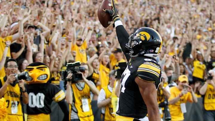 College Football Week 4 Picks: Trouble Lurks as Top Teams Wade Into Conference Play