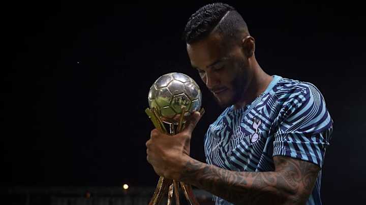 Spurs Set to Stick With Michel Vorm for Liverpool Clash as Hugo Lloris Recovers From Injury Spurs Set to Stick With Michel Vorm for Liverpool Clash as Hugo Lloris Recovers From Injury