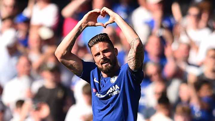 Giroud's Header The Difference as Chelsea Tops Liverpool to Keep Top-Four Hopes Alive