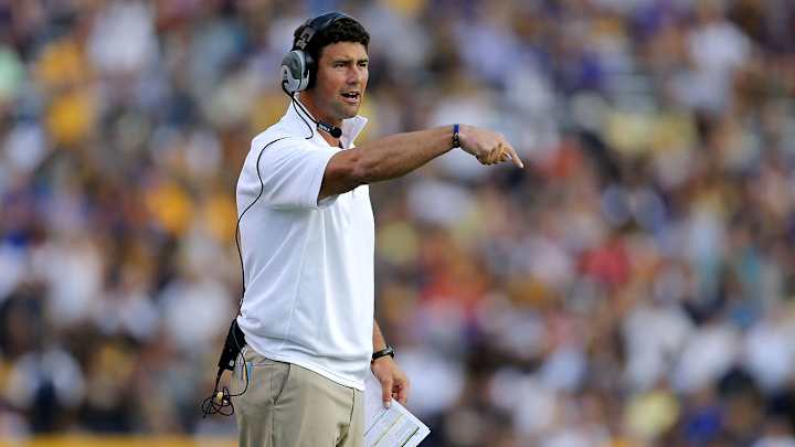 UT-Chattanooga's Tom Arth to Be Named Akron Football Coach UT-Chattanooga's Tom Arth to Be Named Akron Football Coach