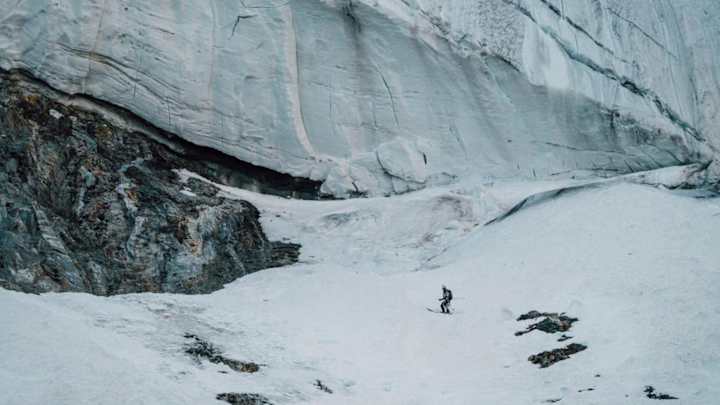 Wednesday’s Hot Clicks: Man Becomes First to Ski Down World’s Second-Highest Mountain