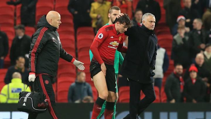 Jose Mourinho Singles 'Brave' Victor Lindelof Out for Praise After Playing Through Injury