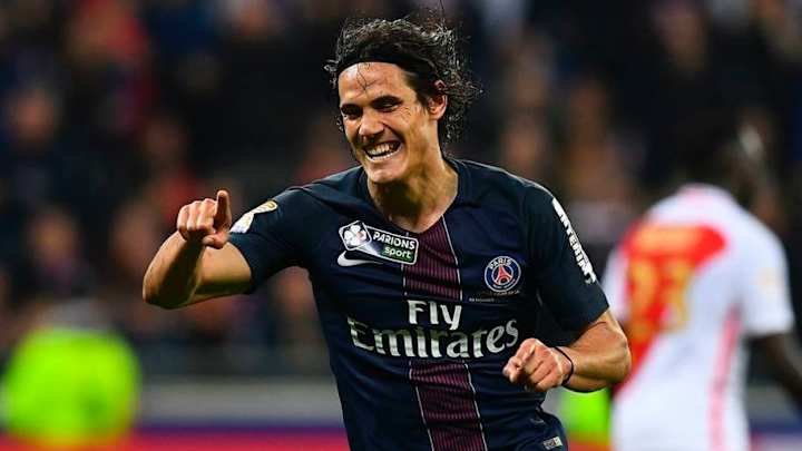 Edinson Cavani Surpasses Zlatan Ibrahimovic to Become PSG's Highest Ligue 1 Goal Scorer