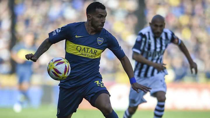 HERMOSO | El gesto de Carlos Tévez con un niño en la Bombonera que conmovió al mundo HERMOSO | El gesto de Carlos Tévez con un niño en la Bombonera que conmovió al mundo