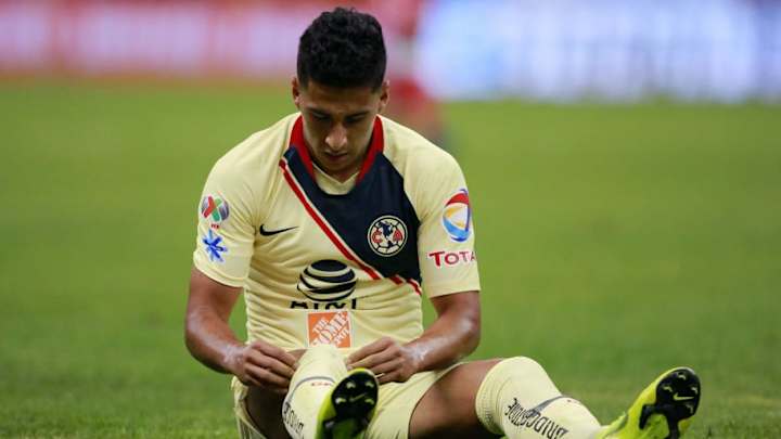 Cecilio Domínguez con pie y medio fuera del América Cecilio Domínguez con pie y medio fuera del América