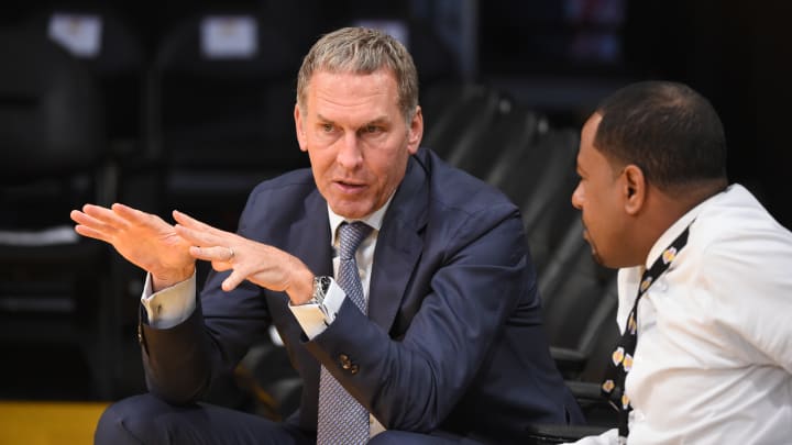 Wednesday’s Hot Clicks: Bryan Colangelo’s Burner Accounts Are Proof the NBA Is the Future