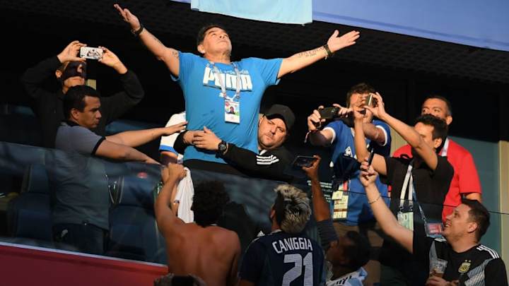 'Please Don't End Up Like Elvis!': Former International Footballer Warns Maradona 'Please Don't End Up Like Elvis!': Former International Footballer Warns Maradona