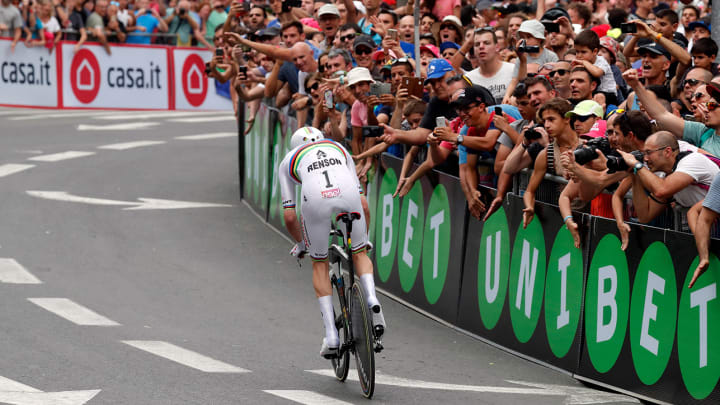 Giro d'Italia Highlights: Chris Froome 37 Seconds Back on Tom Dumoulin After Stage 1
