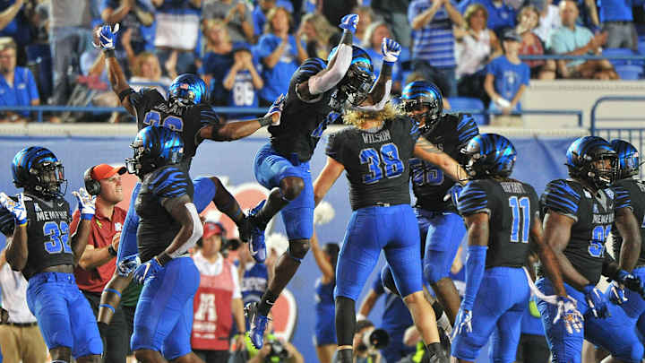 College Football Week 10 Betting Picks: What Sides Are Sharps on?