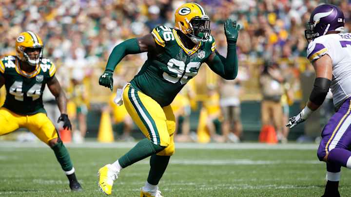 Packers DL Muhammad Wilkerson Hospitalized With Serious Ankle Injury