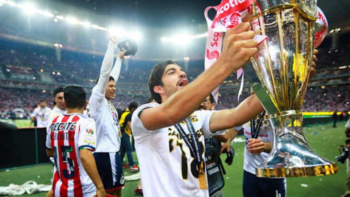 ¡BOMBAZO! | Chivas y Tigres preparan un intercambio que incluye a Pizarro ¡BOMBAZO! | Chivas y Tigres preparan un intercambio que incluye a Pizarro