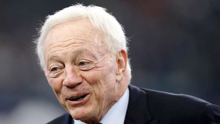 Seven-Year-Old Cowboys Fan Writes Letter to Jerry Jones, Says Believing in Cowboys is 'Hard'