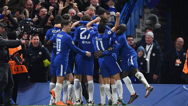 Cesar Azpilicueta Insists Chelsea Are Focusing on Man Utd After 'Nearly Perfect' Barcelona Display Cesar Azpilicueta Insists Chelsea Are Focusing on Man Utd After 'Nearly Perfect' Barcelona Display
