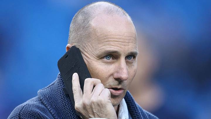 Can You Hear Me Now? MLB GMs Are Hunting for Good Cell Service at the Winter Meetings