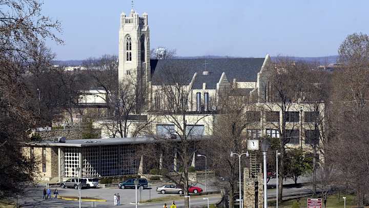 Missouri College to No Longer Wear Nike Uniforms After Kaepernick Campaign